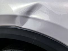 -鲨鱼皮汽车凹陷玻璃修复(静安店)