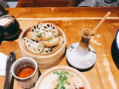 -白乐天毛肚火锅馆(解放碑店)