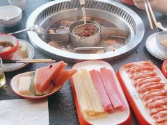 -醉董牛川派鲜肉自选火锅(烟台店)