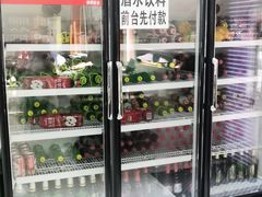 -荣吉招牌自助骨头锅(顾乡店)