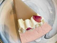 玫瑰荔枝千层-EVERNAKED裸蛋糕(SOHO天山店)