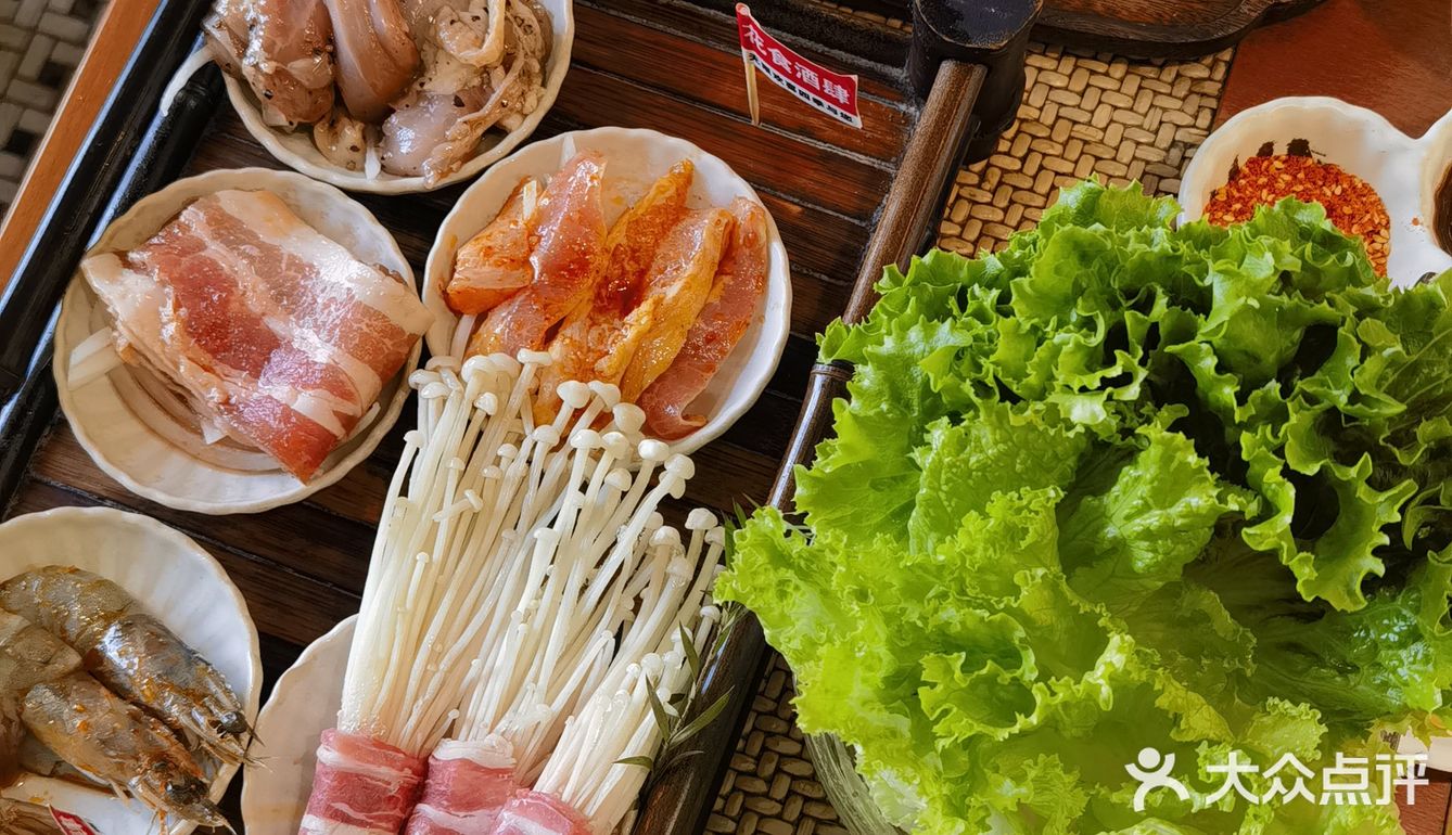 小河直街新中式庭院烤肉💐花食酒肆