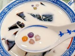 -赵记传承特色牛奶甜品(泉城广场店)
