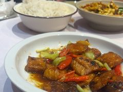 -客家大院·非遗赣南客家菜(郁孤台店)