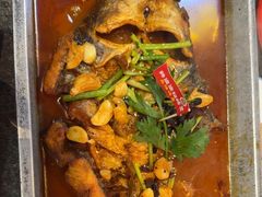 -路边边地标烧烤·川菜·小龙虾·音乐酒馆(良乡长虹店)
