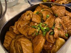 饭盒焖肥肠-渔娘渔家丹东海鲜(东直门店)