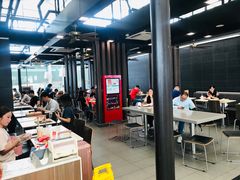 大堂-麦当劳(深圳北站高铁店)