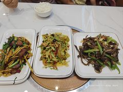 -钟记陕南菜·煎锅鱼(红专南路店)