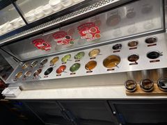 自助调料区-左庭右院鲜牛肉火锅(浦江欢乐颂店)