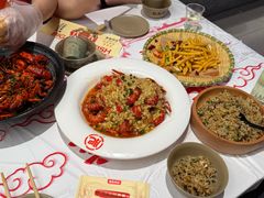 -肥肥虾庄·金牌油焖大虾(汉街SKP店)