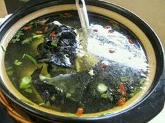 石耳炖土鸡-自游人·美食一楼·地道徽菜(三十年名店)