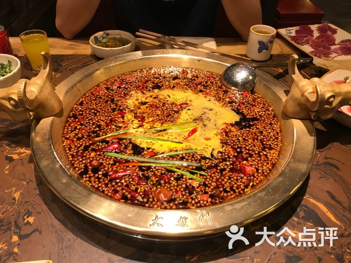 天府大柴门生态火锅(春熙路旗舰店)图片 - 第1张