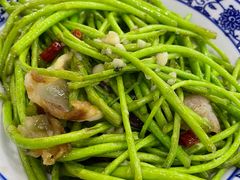 -江城燕子大排档(江汉路步行街店)