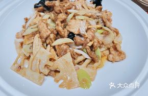 Shanxi-style Fried Pork with Vegetables