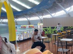 -麦当劳(鄂尔多斯机场店)