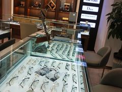 -回瑞眼镜·蔡司·依视路官方授权店(广益路万达店)