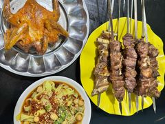 -烤肉小伙烤肉店