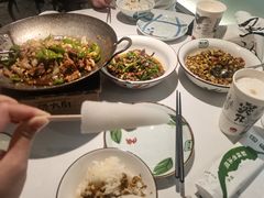 -费大厨辣椒炒肉(高铁吾悦广场店)