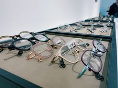 -目艮眼镜SHOWROOM(品牌集合店)