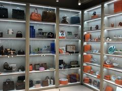 -FUN LUXURY范加奢品(蟠龙天地店)