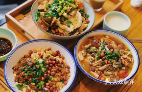 Deng Ge's Zhajiang Noodles