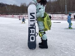 -亚布力新体委滑雪场