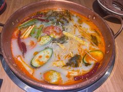 -洱火云南酸菜牛肉火锅(石景山当代商城店)