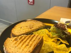 -HELLO 27 意面·沙拉·帕尼尼