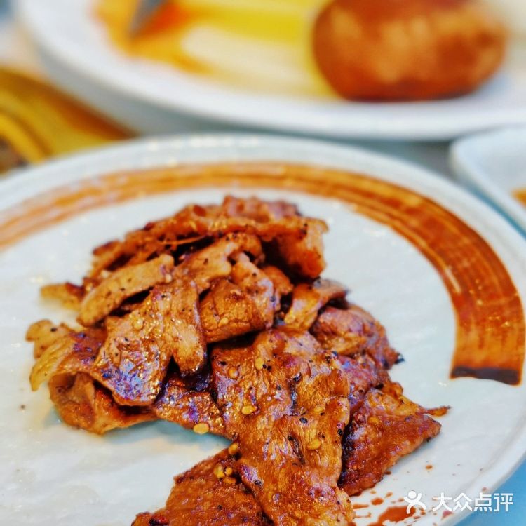 终于找到一家韩式街头感十足的烤肉店