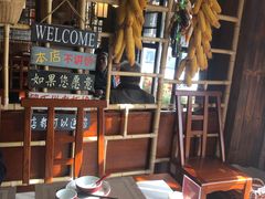 -湘西小馆(滨河路店)