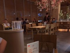 大堂-蜜桃餐厅·伴山(湖滨商业街店)