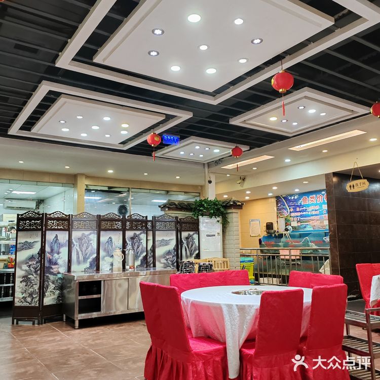 贵乌路贵医后门这家片片鱼