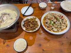 -土媳妇香锅坊(光谷店)