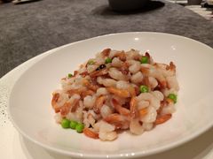 清朝手剥河虾仁配黑醋粒-鲤院·新中式美学·庭院餐厅(夫子庙店)