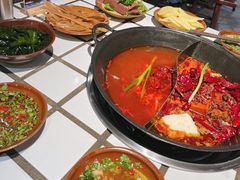 -贰回巷火锅馆(钟楼店)