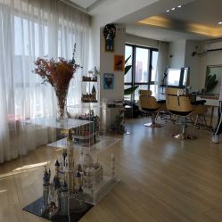 -E.L.K造型momopark店