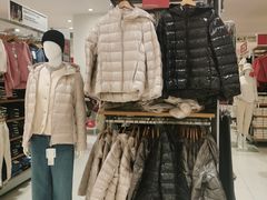 -优衣库(上海金桥国际商业广场店)