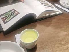 -东口码头·烧鸽子·鱼头泡饼·地方菜(金鹰悦城店)