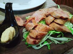 芝士香肠和西班牙辣肠-YUE·6·西式融合餐厅(外滩六号店)