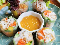 龙利鱼米纸卷-越美小馆·越南料理(曲江店)