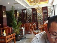 -鸿运酒楼
