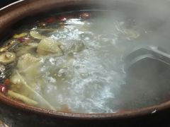 -威邵鸡煲(西华路总店)