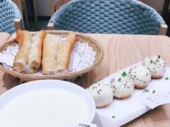 -弄堂咪道-饭香·面香·馄饨香(汇锦广场店)