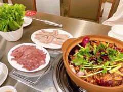 -胡须佬鸡煲四季火锅店(石厦西村直营店)