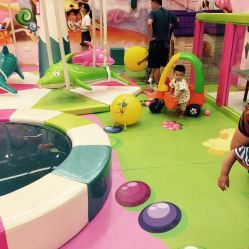 -孩子王童乐园(资阳万达店)