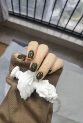-十月·日式美甲美睫·纹眉