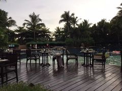 -三亚湾海居铂尔曼度假酒店