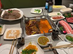 -海底捞火锅(新松江路店)
