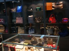 -用真奢侈品名表名包回收中心(朝阳万达店)