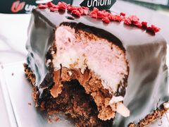 -UNI UNI(环亚凯瑟琳店)